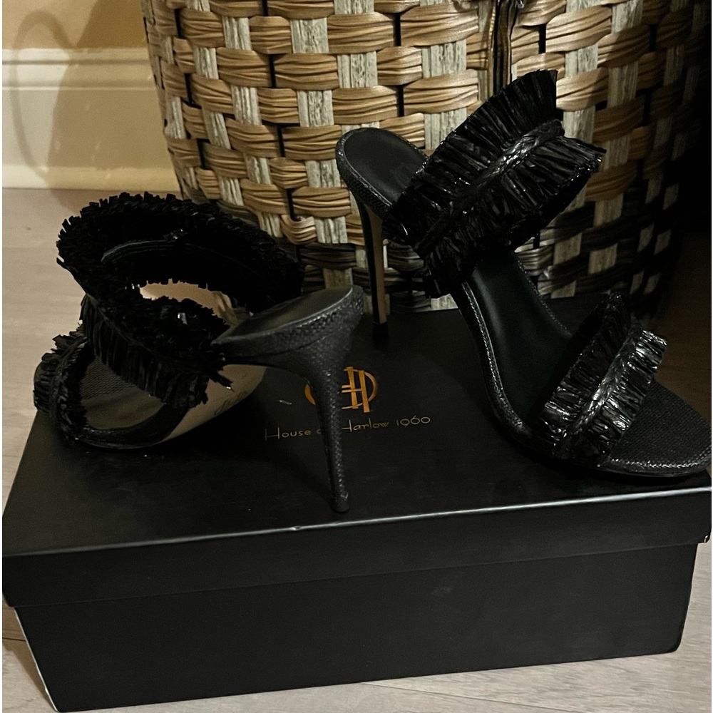 House Of Harlow Shredded Black Raffia Shoes Sz 8